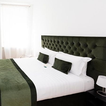 Home At Rome Vatican Suites Экстерьер фото