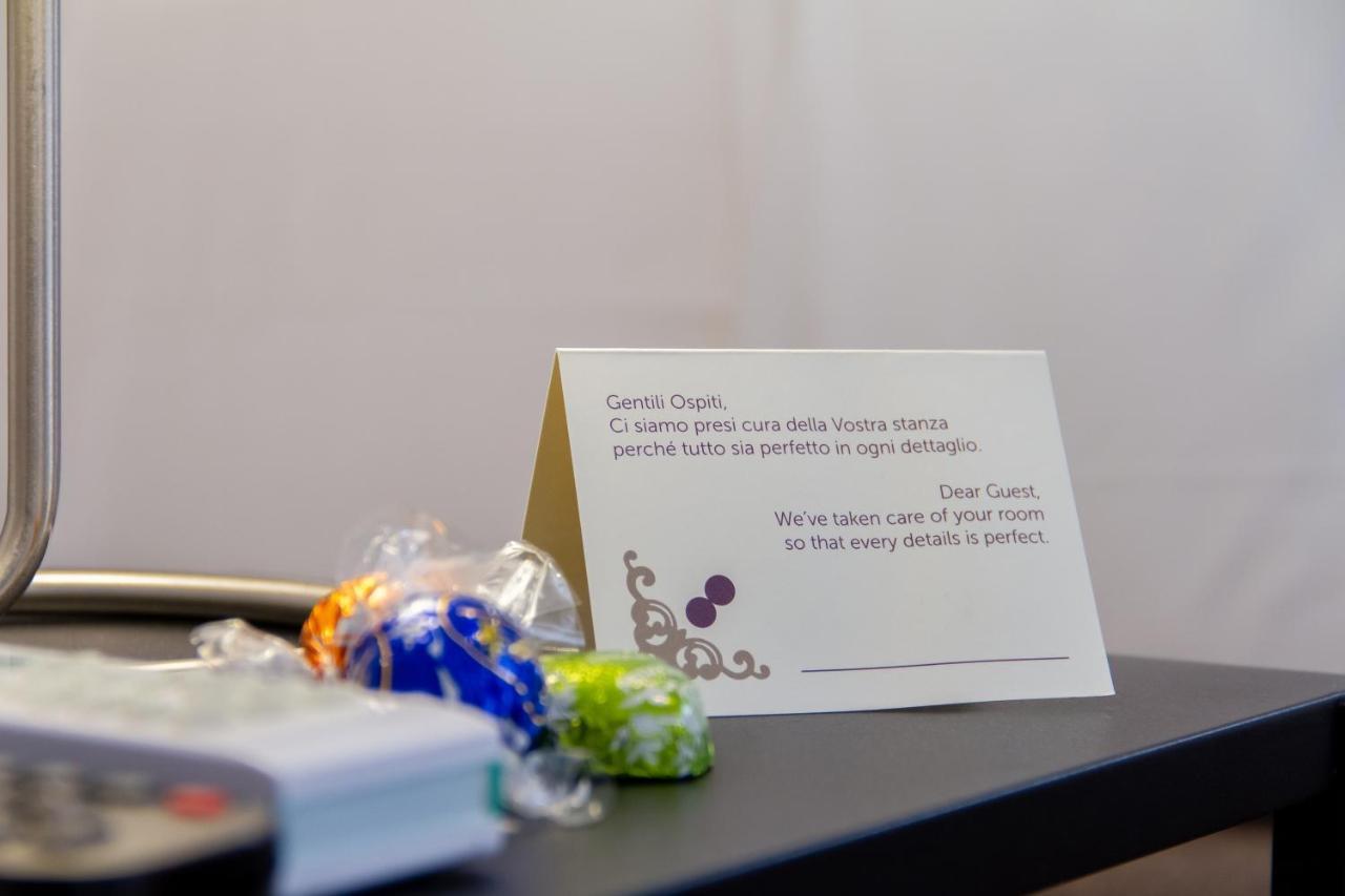 Home At Rome Vatican Suites Экстерьер фото
