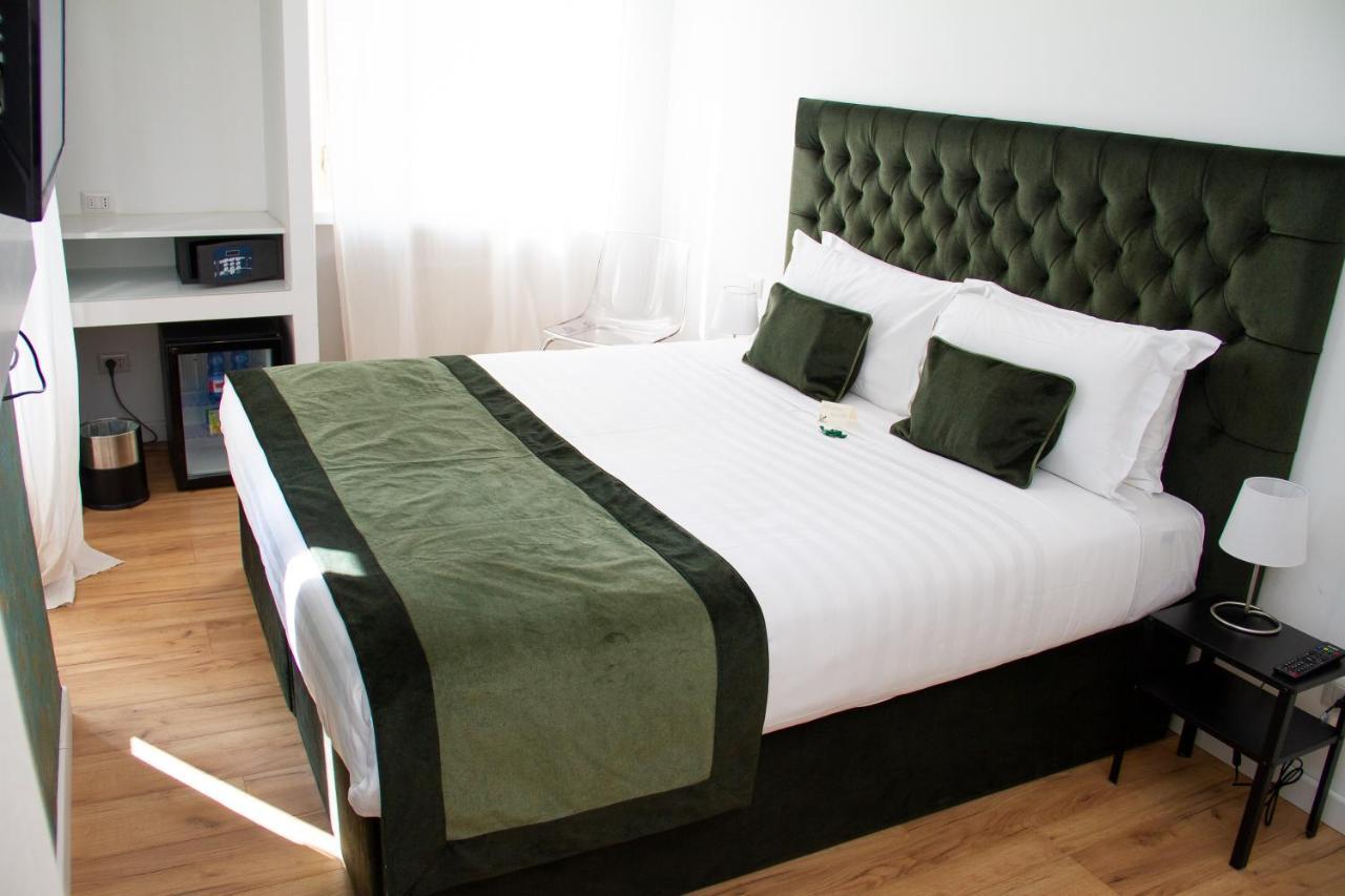 Home At Rome Vatican Suites Экстерьер фото